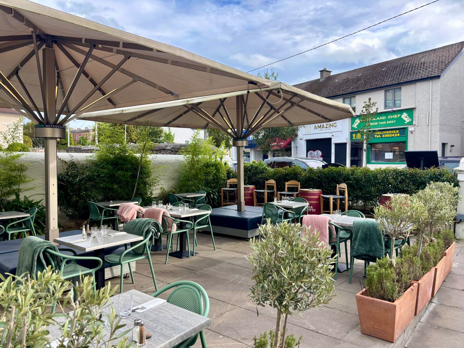 Aperitivo's outdoor patio seating